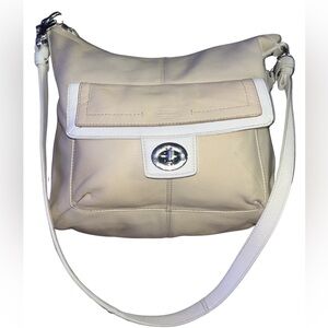 Vintage Coach Penelope Pebbled Leather Hobo Bag - Putty/White F19045